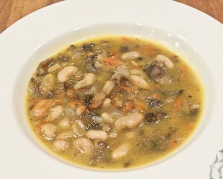 Надзвичайно смачний суп з білих заморожених грибів: рецепт і фото
