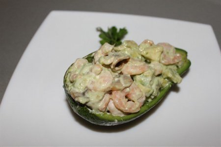 Рецепти з фото смачних і оригінальних салатів з авокадо з креветками