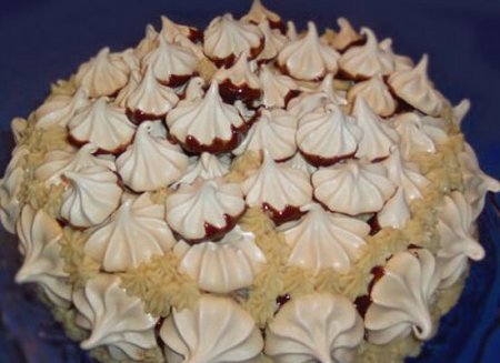 Смачний рецепт класичного торта Графські руїни з безе, як приготувати в мультиварці