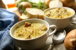 Французький цибульний суп: рецепт
