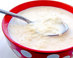 Молочний суп з вермішеллю