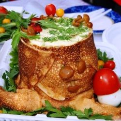 Оригінальний і святковий салат «Трухлявий пень»