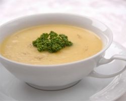 Рецепт сирного супу з куркою