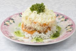 Рибний салат з рисом Рибний салат з рисом