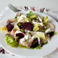 Салат з копченою скумбрією Салат з копченою скумбрією