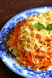 Салати з корейською морквою - рецепти