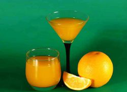 Напій із заморожених апельсинів