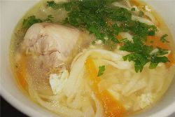 Рецепт домашньої локшини для курячого супу