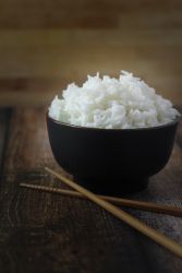 Як правильно зварити рис на гарнір?