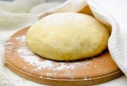 Здобне дріжджове тісто для пирогів в духовці