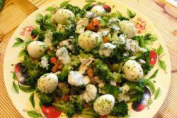 Салат з брокколі - рецепти приготування