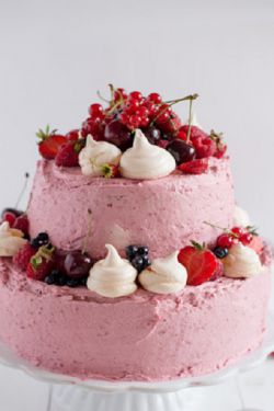 Як прикрасити торт фруктами в домашніх умовах?