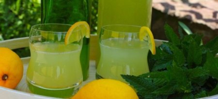 Лимонад з м'ятою і лимоном