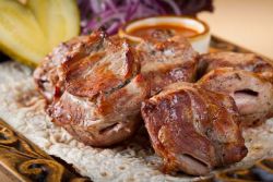 Вірменський шашлик зі свинини - рецепт