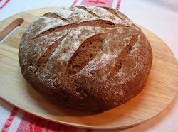 Як спекти житній хліб вдома в духовці?