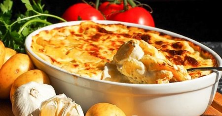 Картопля з сиром в духовці - рецепти з фаршем, беконом, шинкою і грибами
