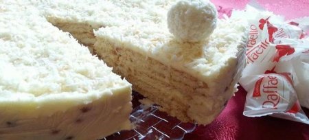 Торт «Рафаелло» - рецепти крему, білих і бісквітних коржів, десерту без випічки з сиром або маскарпоне