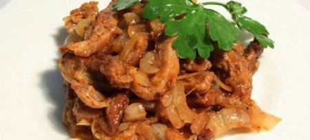 Азу з свинини з солоними огірками, рисом або картоплею - татарські рецепти страви з підливою