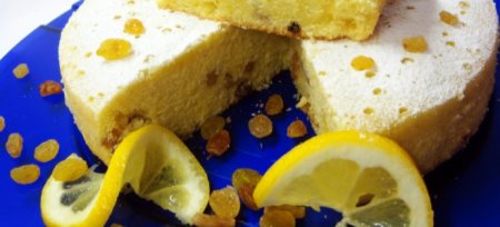 Лимонний кекс в мультиварці з цедрою, соком, маком та родзинками - рецепти тесту на кефірі і сметані