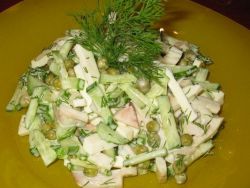 Салат з кальмарами і картоплею