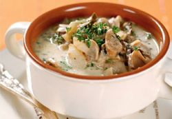 Вершковий суп з грибами