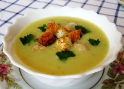 Картопляний суп з фрикадельками